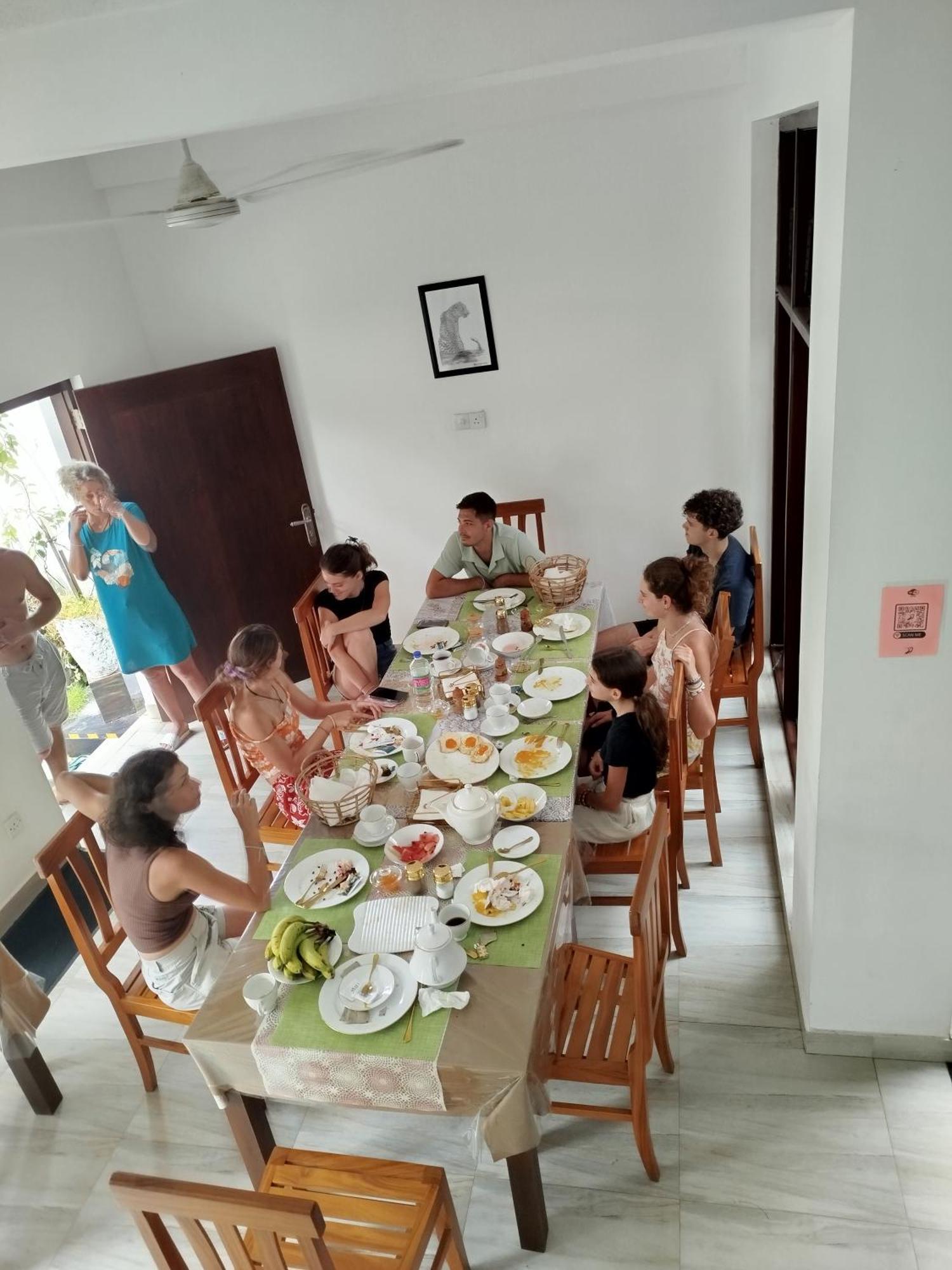 Elzangi Hotel Negombo Luaran gambar